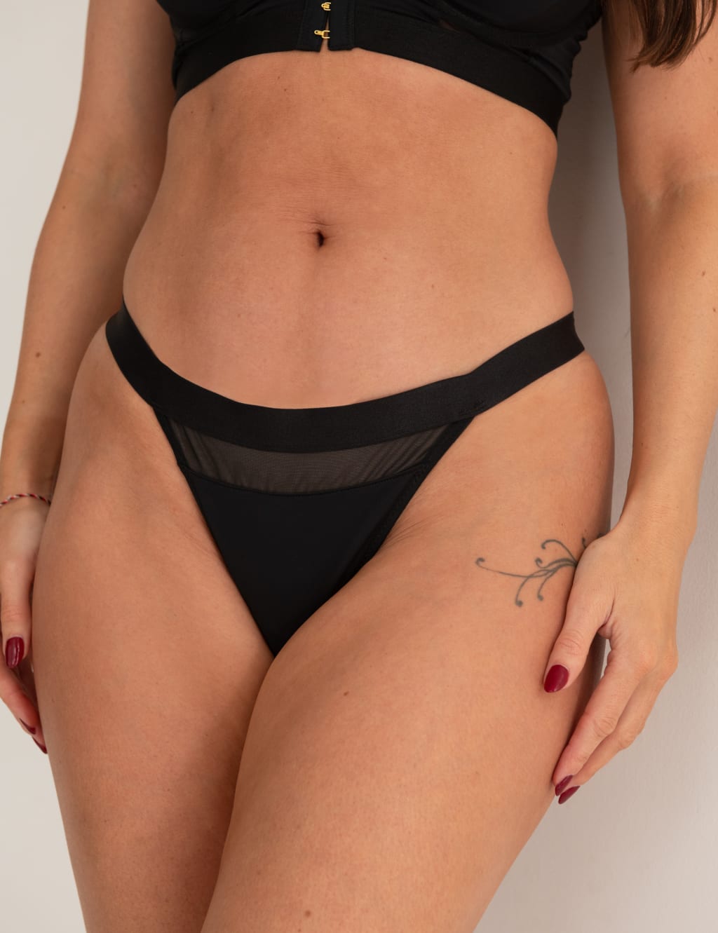 India High Leg Thong