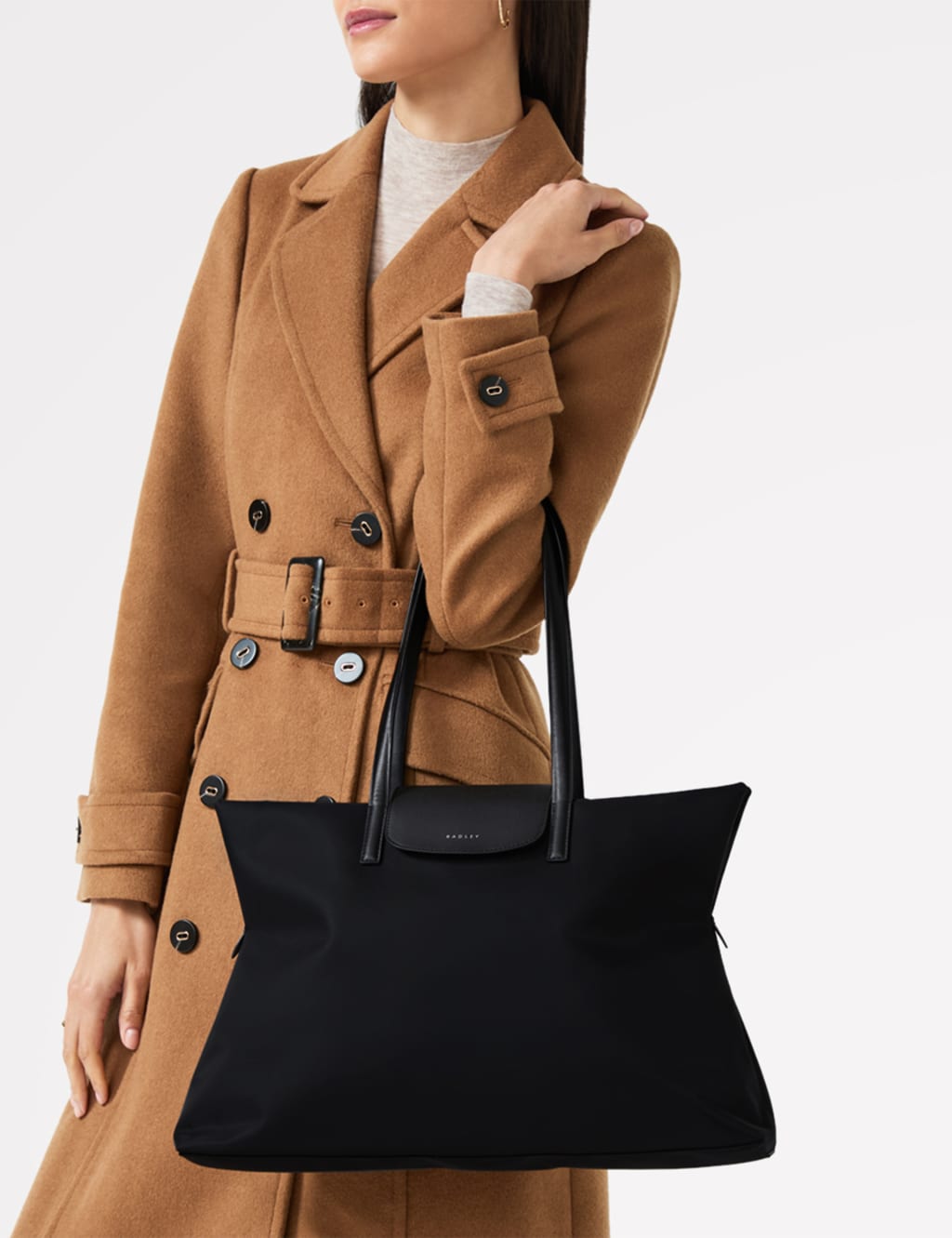 Pocket Essentials Medium Zip Tote Bag