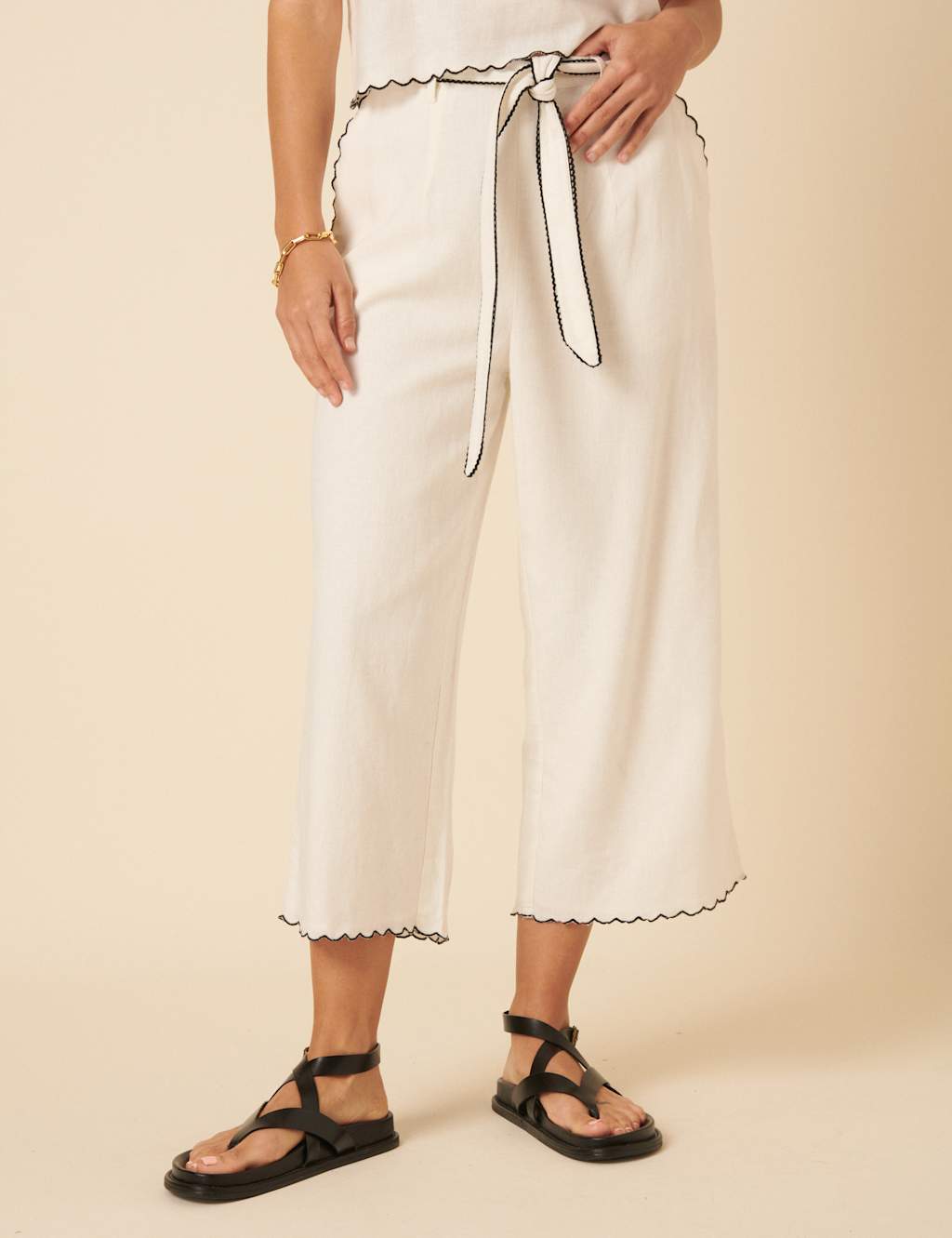 Linen Rich Cropped Wide Leg Trousers