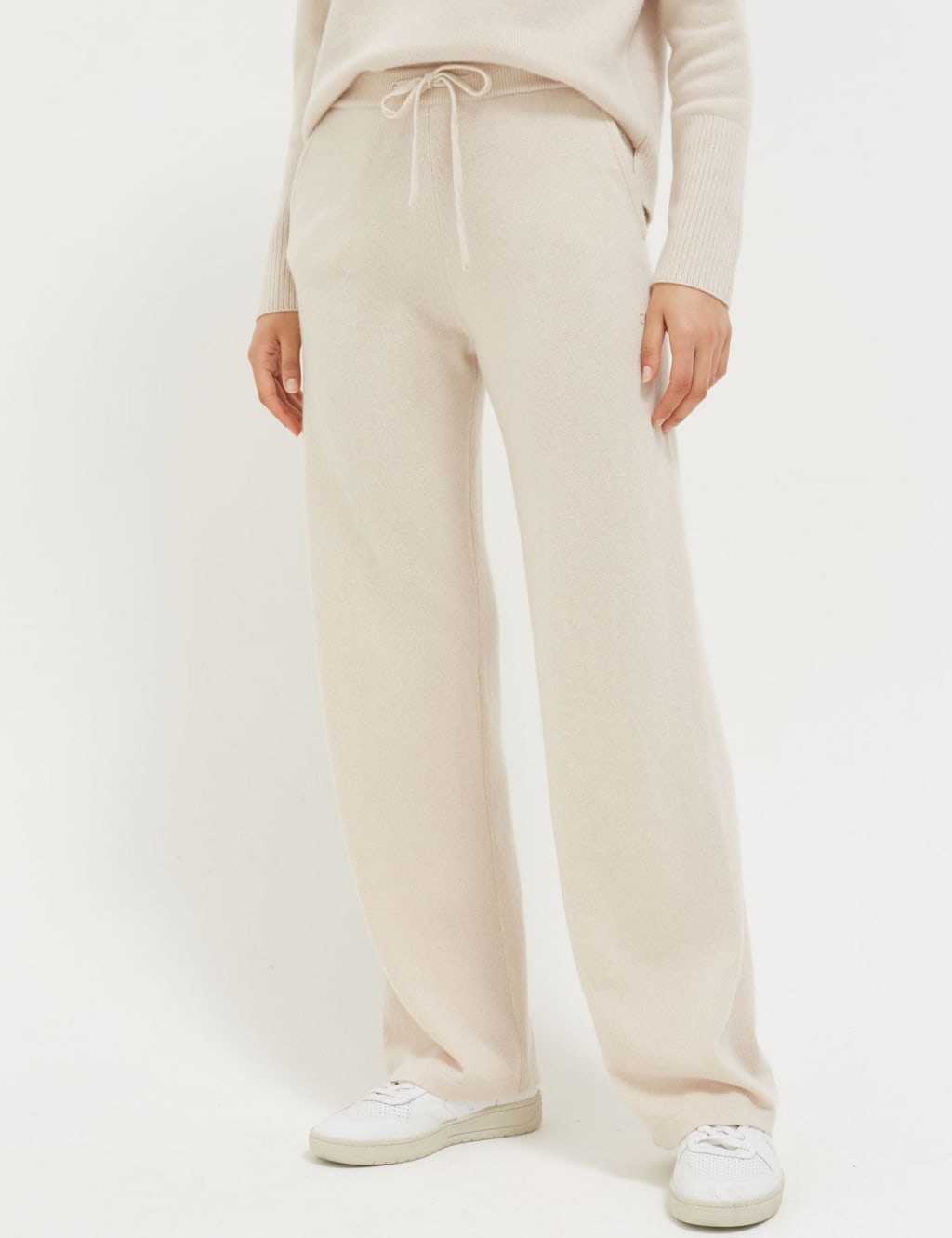 Chinti & Parker Women's Pure Cashmere Wide Leg Joggers - Cream, Cream,Black