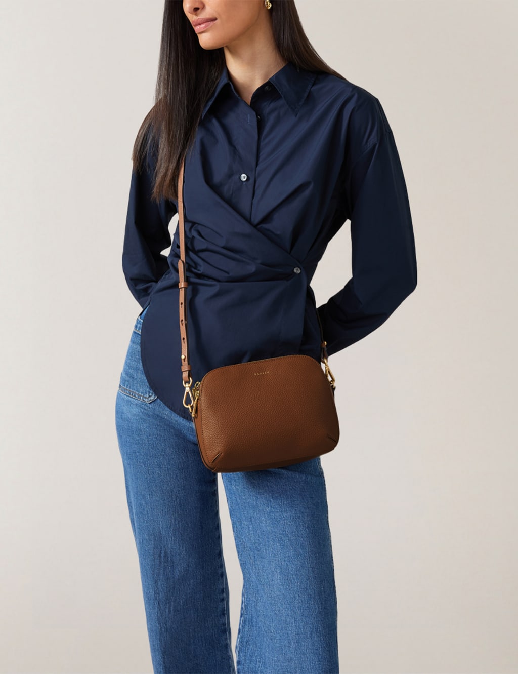 Dukes Place Icon Leather Cross Body Bag