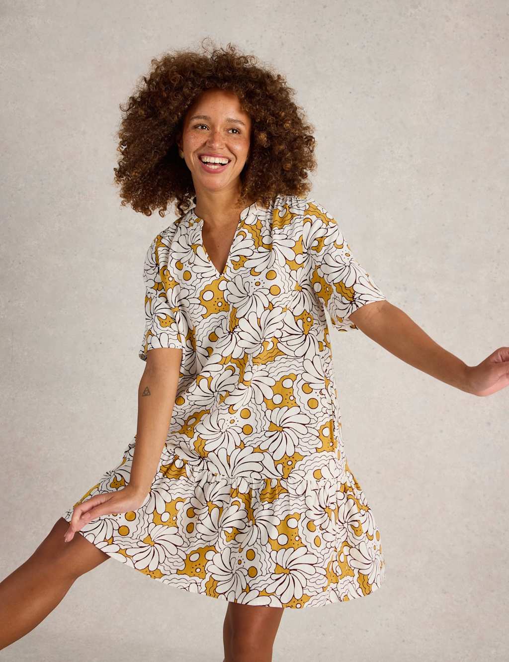 Linen-Rich Floral Knee Length Swing Dress