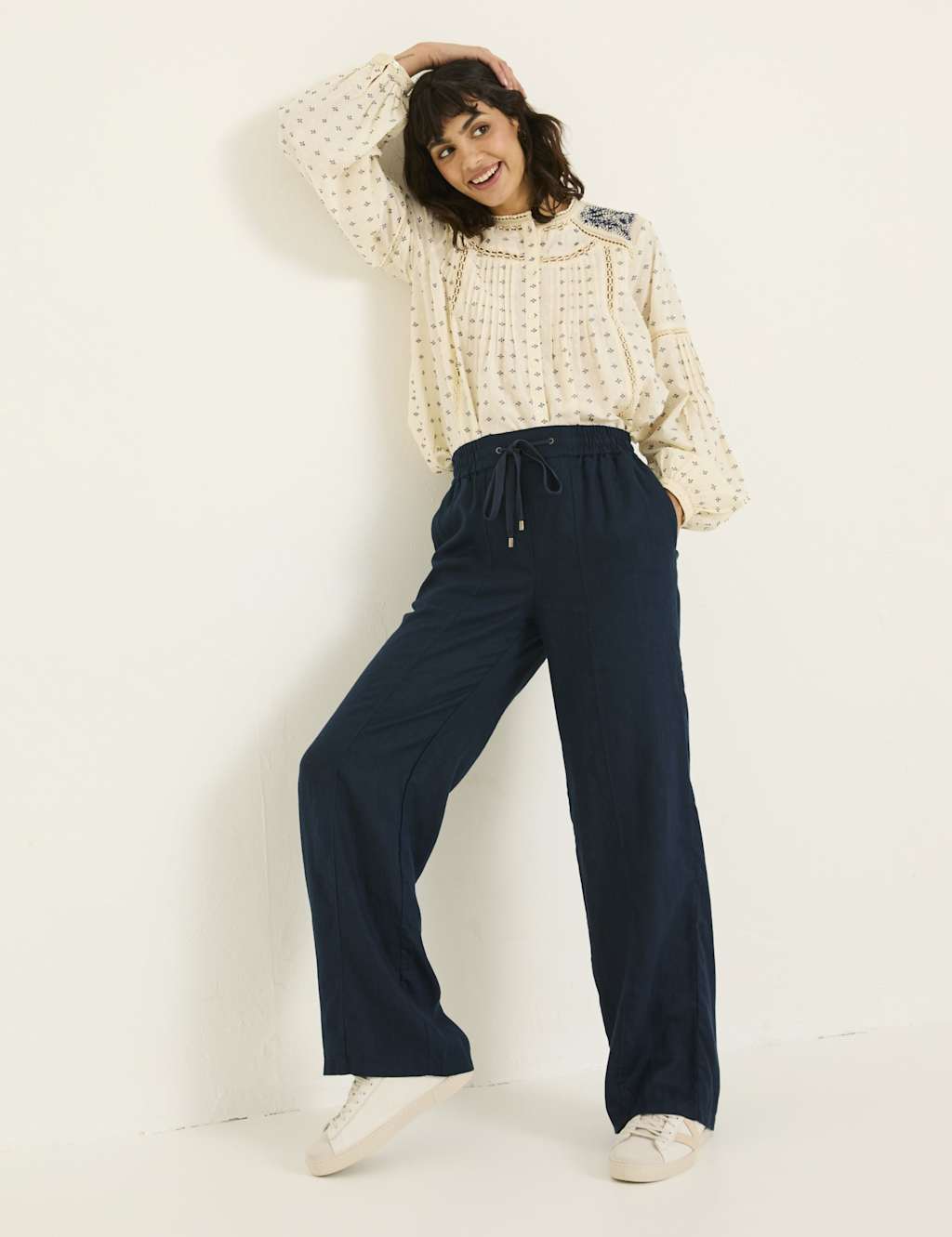 Iva Pure Linen Drawstring Trousers