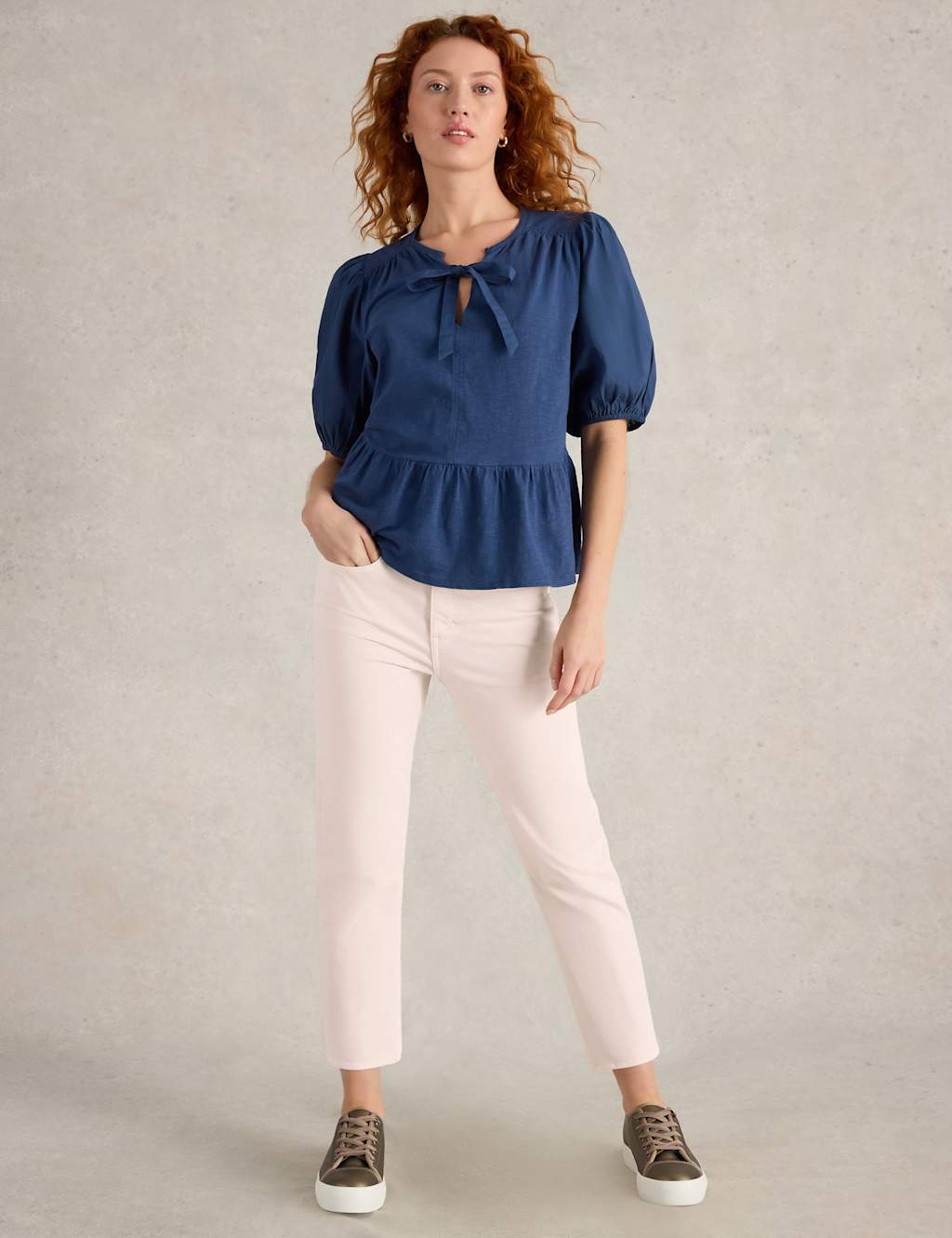 Mid Rise Straight Leg Cropped Jeans