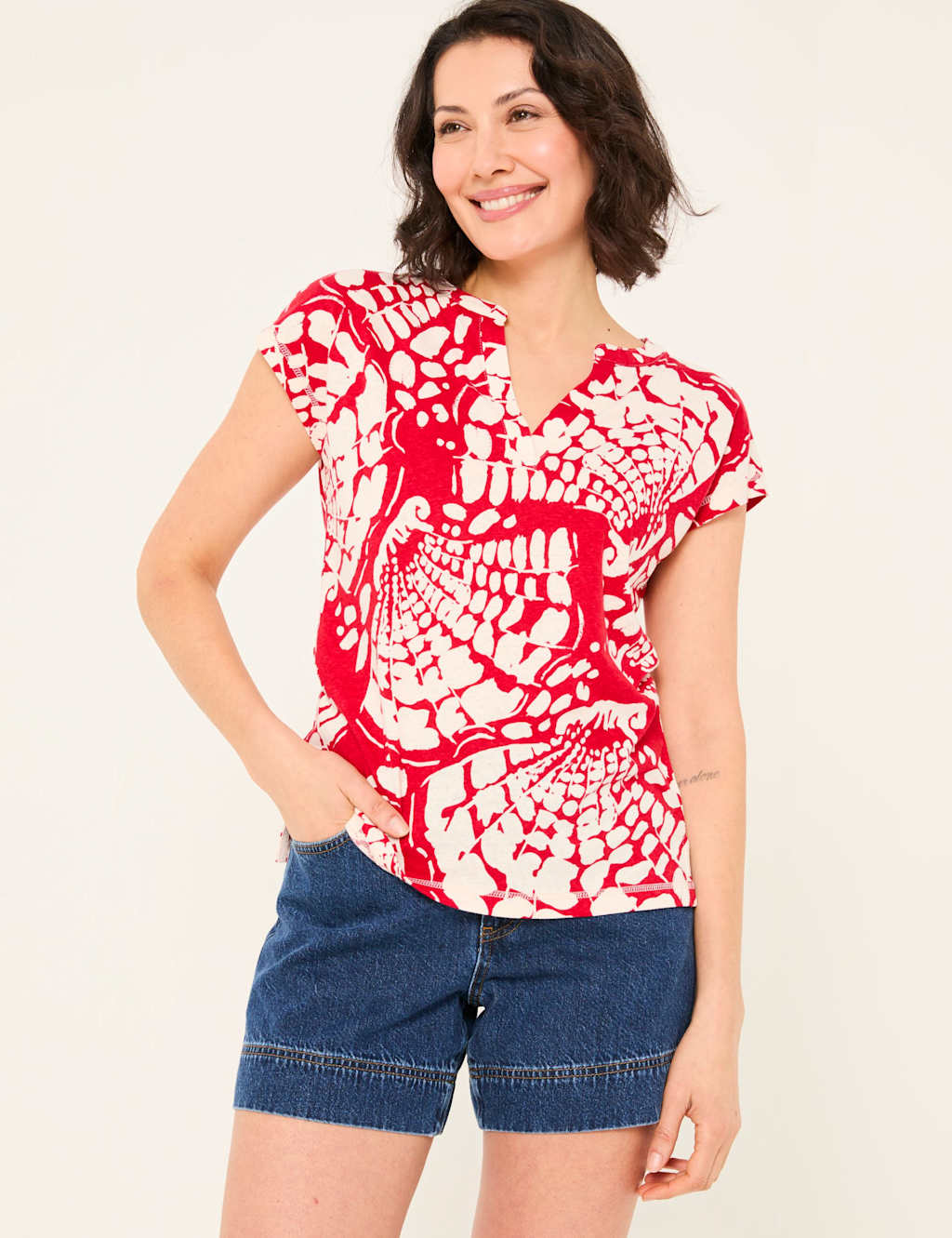 Linen Rich Printed V-Neck Top