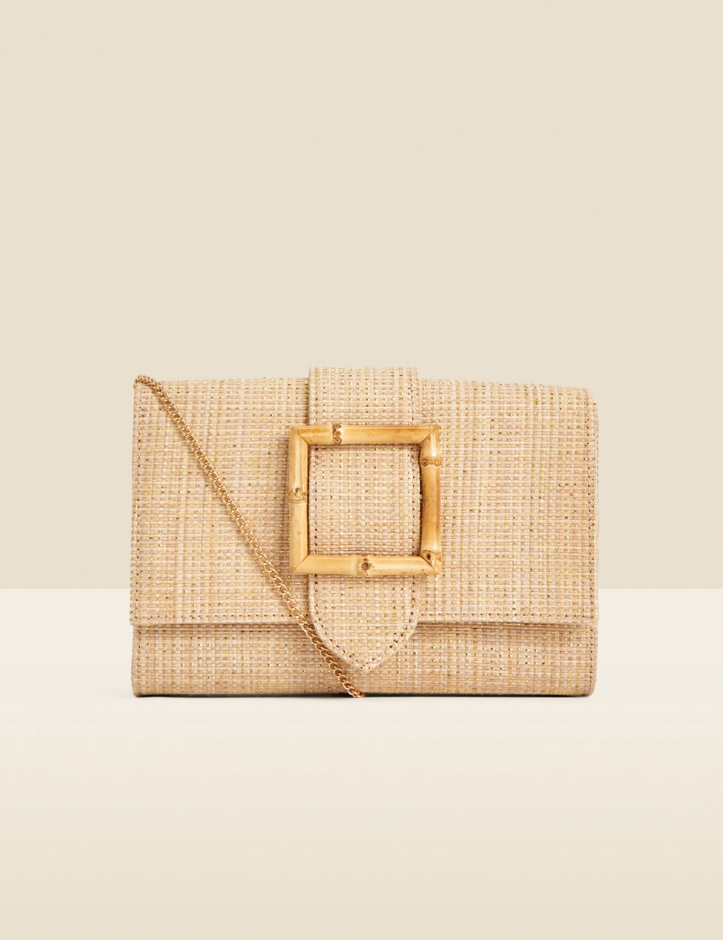 Straw Buckle Detail Chain Strap Clutch Bag