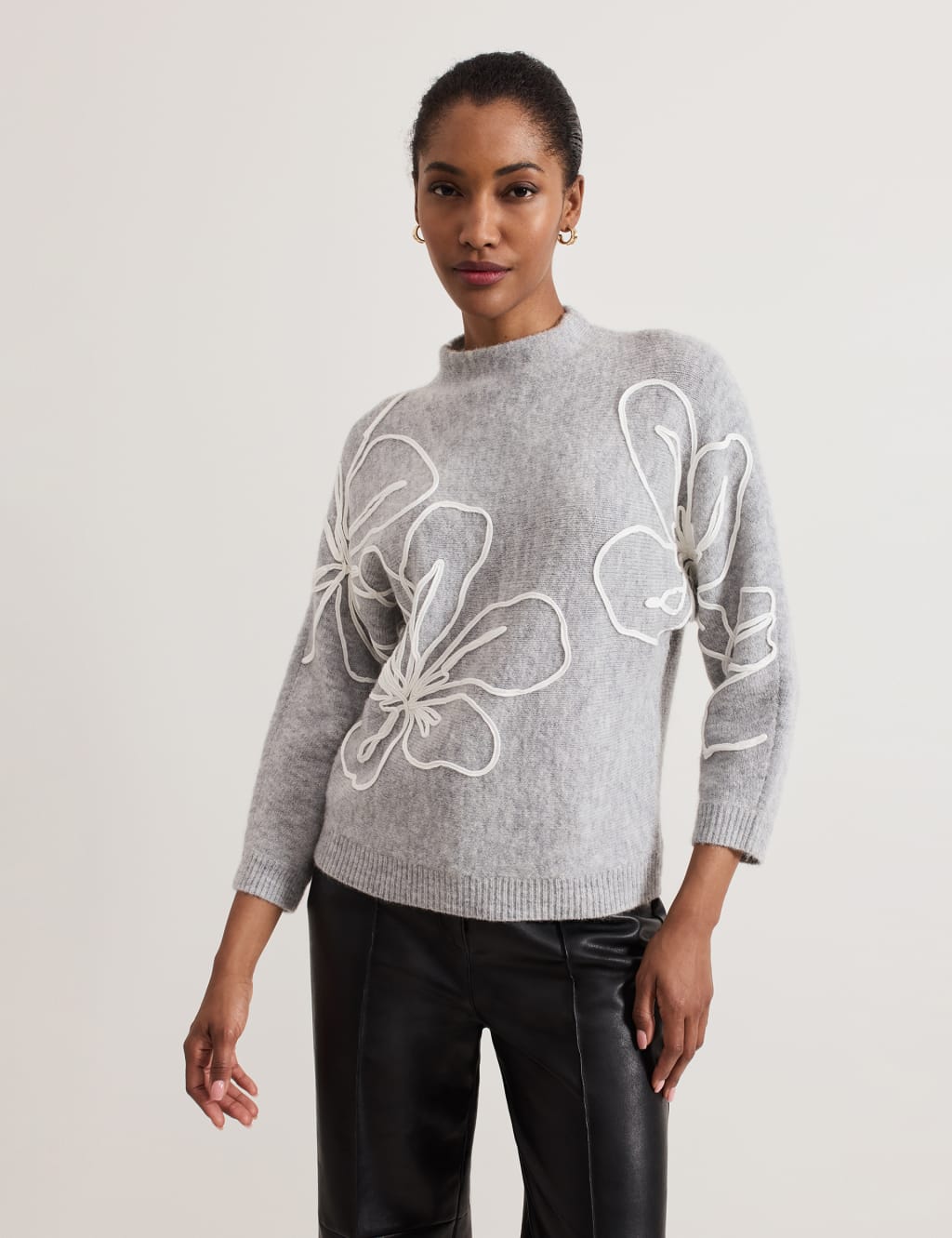Women s Three Quarter Sleeved Jumpers at M S
