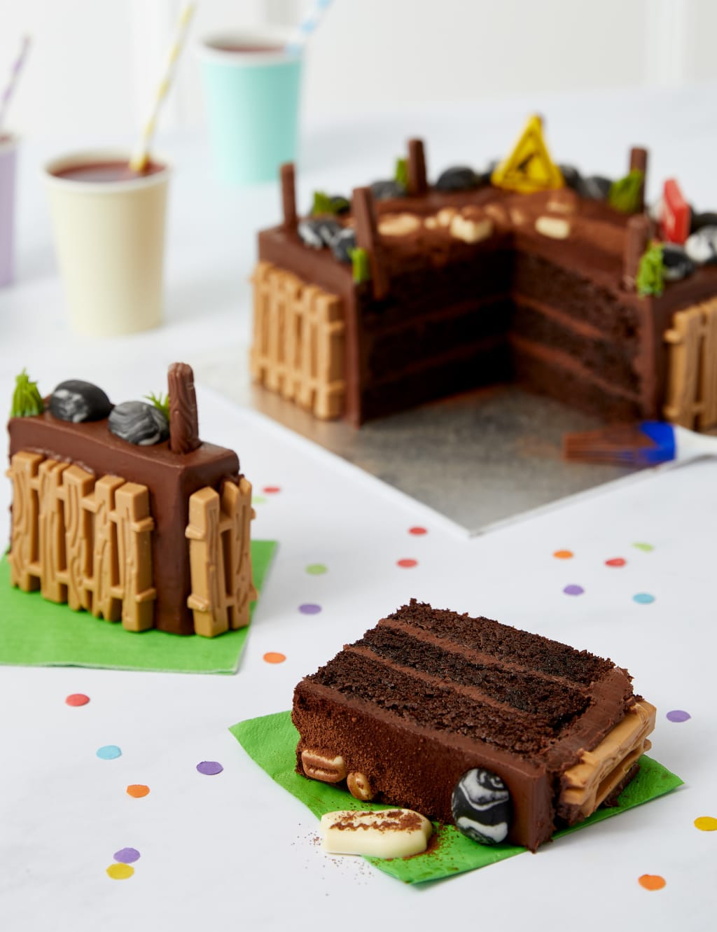 Find the Fossil Cake (Serves 28)