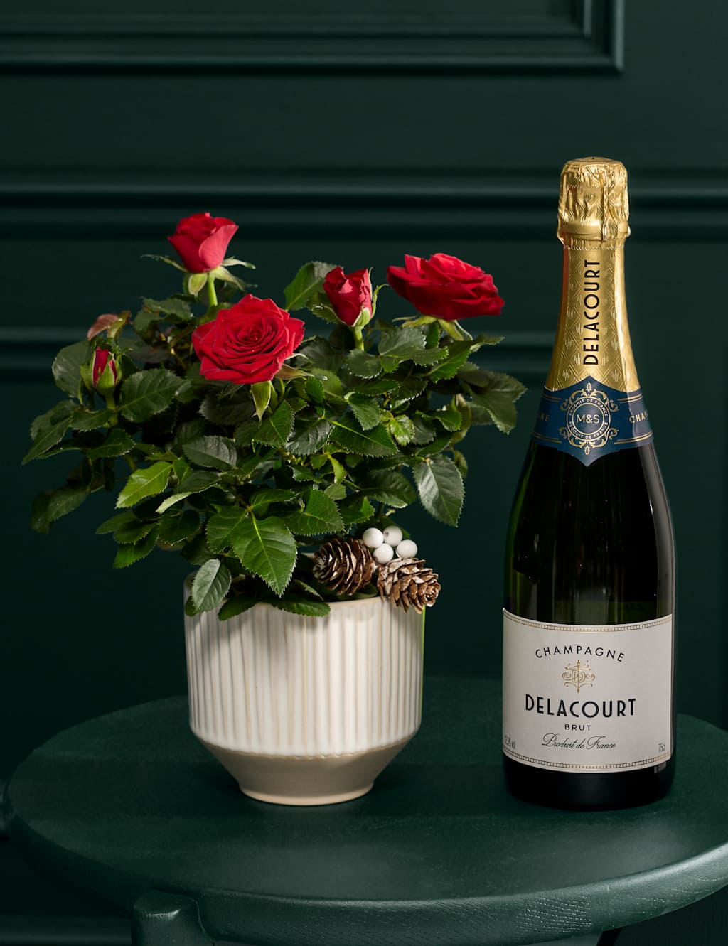 Flower Market Christmas Red Rose with Champagne image