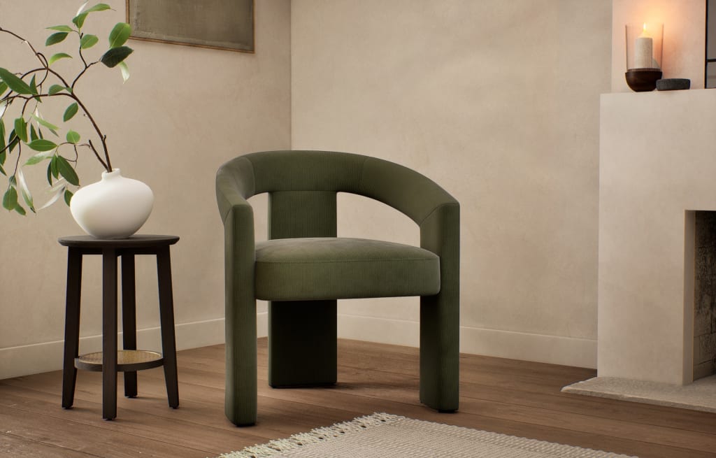 Frame Accent Chair M S