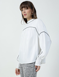 MOCK NECK CONTRAST TIP BLOUSE