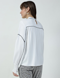 MOCK NECK CONTRAST TIP BLOUSE