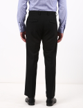 Bi-Stretch Solid Slim Trouser