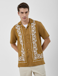 REVERE COLLAR SS BORDER PRINT SHIRT
