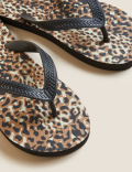 Printed Flip Flops with BLOOM&trade;