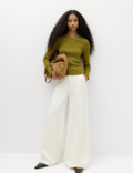 Ribbed Crew Neck Fitted Jumper