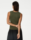 Ribbed Crew Neck Knitted Vest