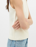 Air-Yarn Crew Neck Knitted Vest