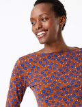 Floral Print 3/4 Sleeve Fitted T-Shirt