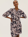 Printed Round Neck Knee Length Shift Dress