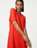 Plisse Round Neck Midi T-Shirt Dress