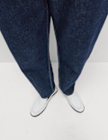 Mid Rise Dart Detail Barrel Jeans