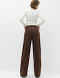 The Wide-Leg Jeans