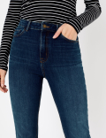 Magic Lift Straight Leg Jeans