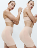 Cool Comfort&trade; Seamless Bum Boosting Shorts
