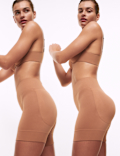 Cool Comfort™ Seamless Bum Boosting Shorts