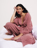 BODY SOFT TM FEATHER KNIT DRESSING GOWN
