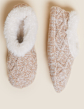 Cable Knit Faux Fur Slipper Socks