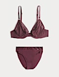 Ensemble soutien-gorge plongeant Boston en microfibre à armatures et bordures en dentelle