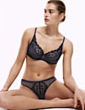 Soutien-gorge Amelia sans armature orné de dentelle, bonnets emboîtants A à E