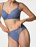Soutien-gorge invisible &agrave; armatures dot&eacute; de la technologie Body Soft&trade;, bonnets embo&icirc;tants A &agrave; F