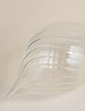 Gerippte Hängedekoration aus Glas