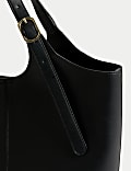 Totebag zum Umhängen aus Lederimitat