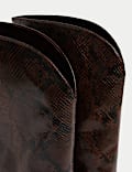 Sepatu Bot Setinggi Lutut Hak Bentuk Balok Motif Ular