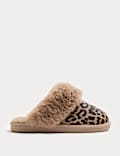 Zapatillas descalzas de ante con estampado de leopardo