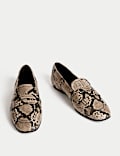 Mocassins plats à imprimé peau de serpent