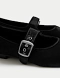 Ballerines en cuir à talons plats et boucle