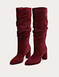 Bottes en daim hauteur genou à talons carrés et volant