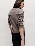 Cardigan &agrave; col en V et fermeture boutonn&eacute;e