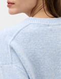 Pull en laine coupe d&eacute;contract&eacute;e &agrave; encolure ronde