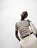 Slim-fit gebreide top met ronde hals en strepen