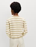 Gestreifter Crop-Pullover mit hohem Baumwollanteil