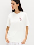 Oversized T-shirt &mu;&epsilon; &sigma;&tau;ά&mu;&pi;&alpha; &alpha;&pi;ό 100% &beta;&alpha;&mu;&beta;ά&kappa;&iota;