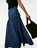 Denim gelaagde midi-rok met zoomdetail