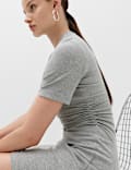 Robe t-shirt mini en jersey ruch&eacute;