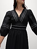 Robe midi 100 % coton brodé à taille ajustée